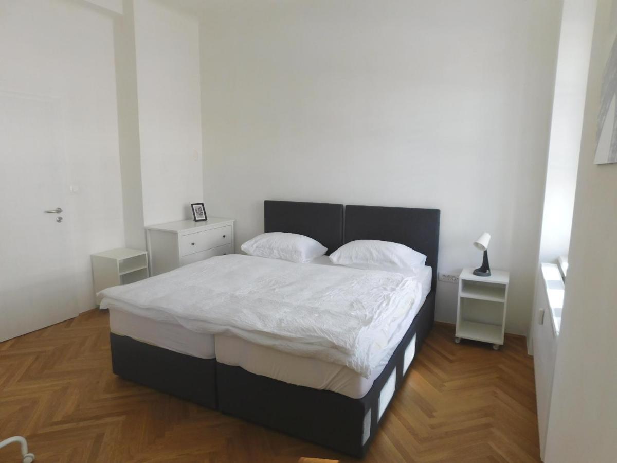 Dream Apartment Lubiana Esterno foto