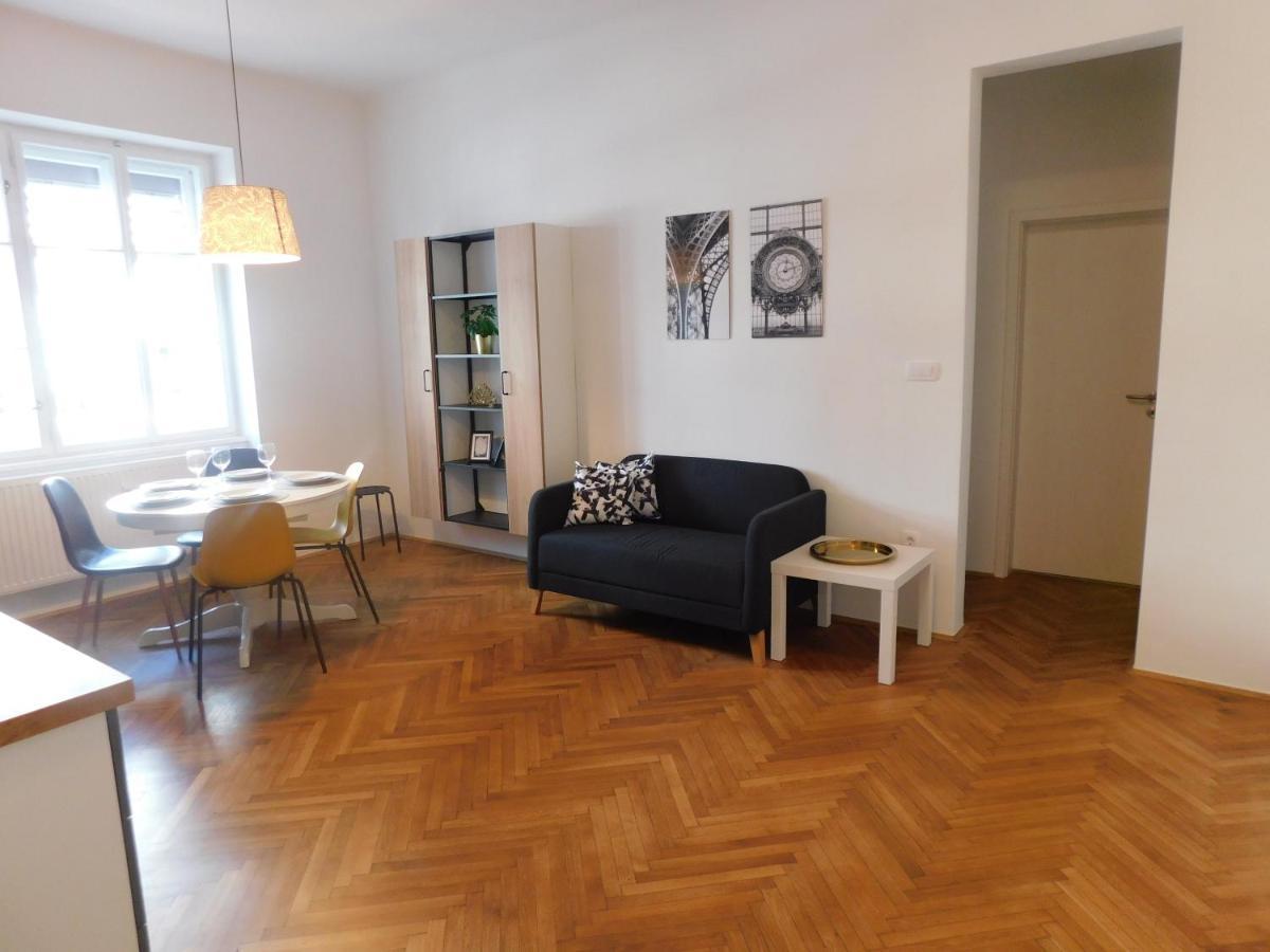Dream Apartment Lubiana Esterno foto